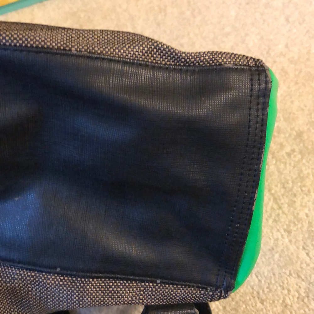 French connection lady backbag - Picture 6 of 8